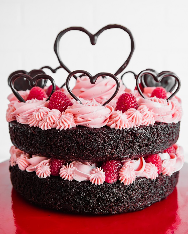 Valentine's Vintage Cake : Saffron & Rose Cake - Lil Cupcake Monkey
