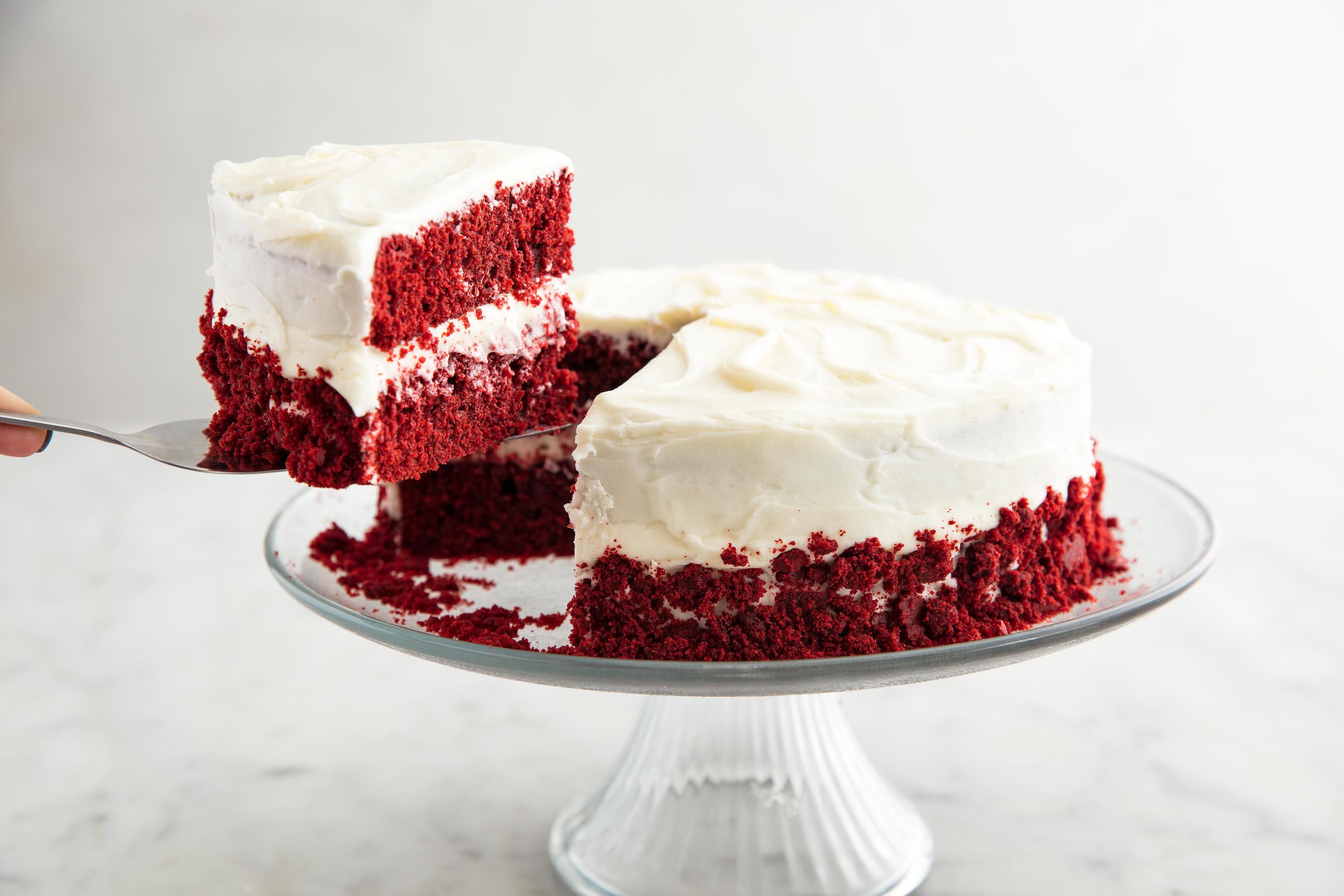 What gives red velvet cake its distinctive flavor? - Quora